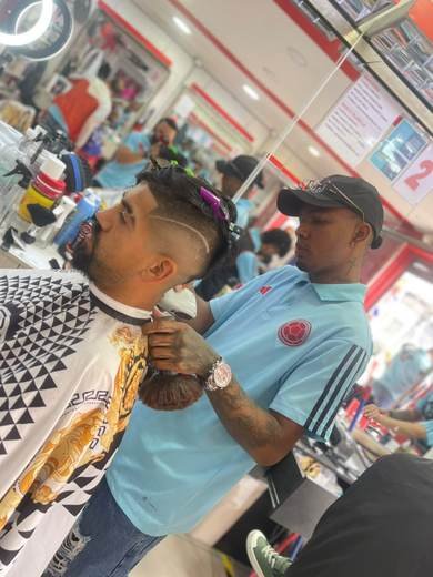 Corte de pelo Moiso Barber Shop 14