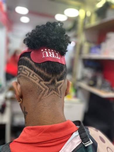 Corte de pelo Moiso Barber Shop 56
